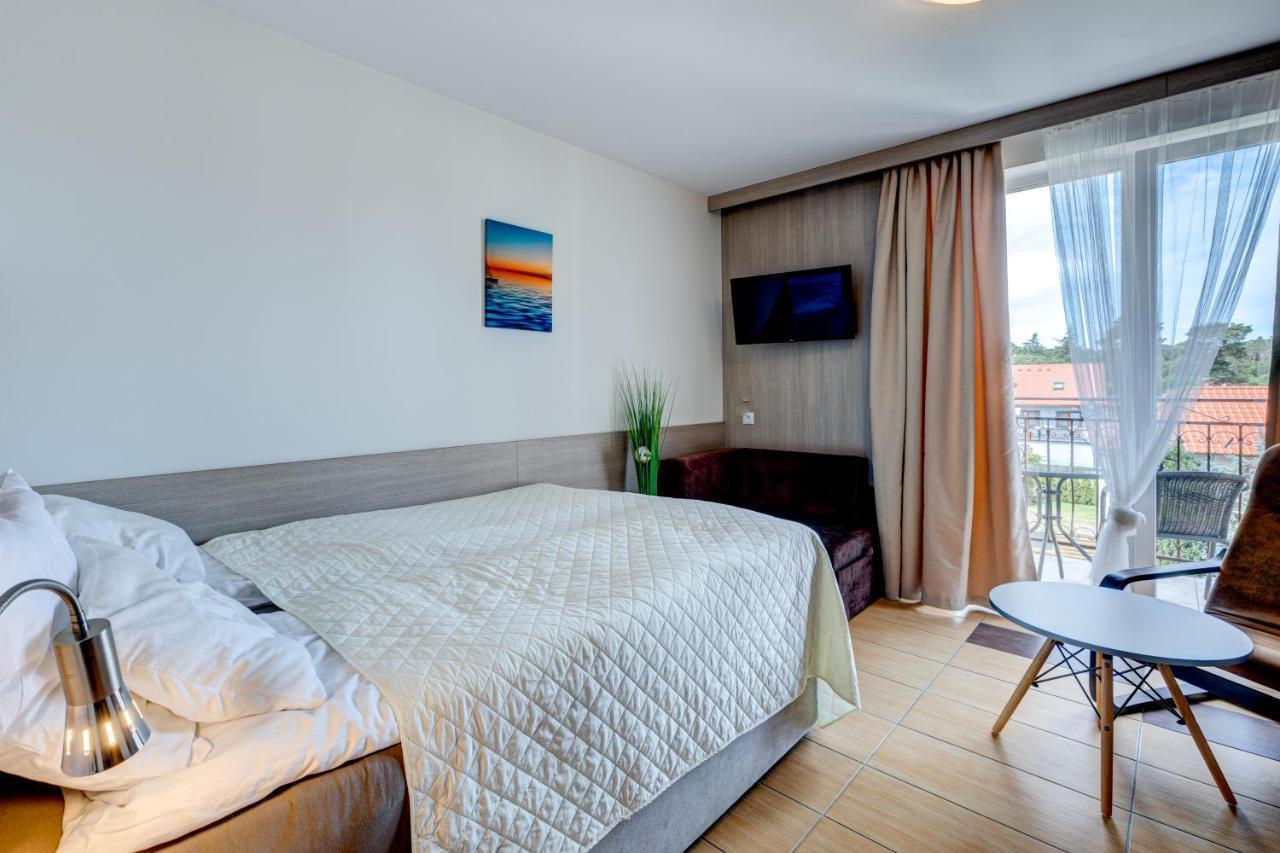 Ambre Mare - Wypoczynek Pod Palmami Bed & Breakfast โปเบียโรโว ภายนอก รูปภาพ