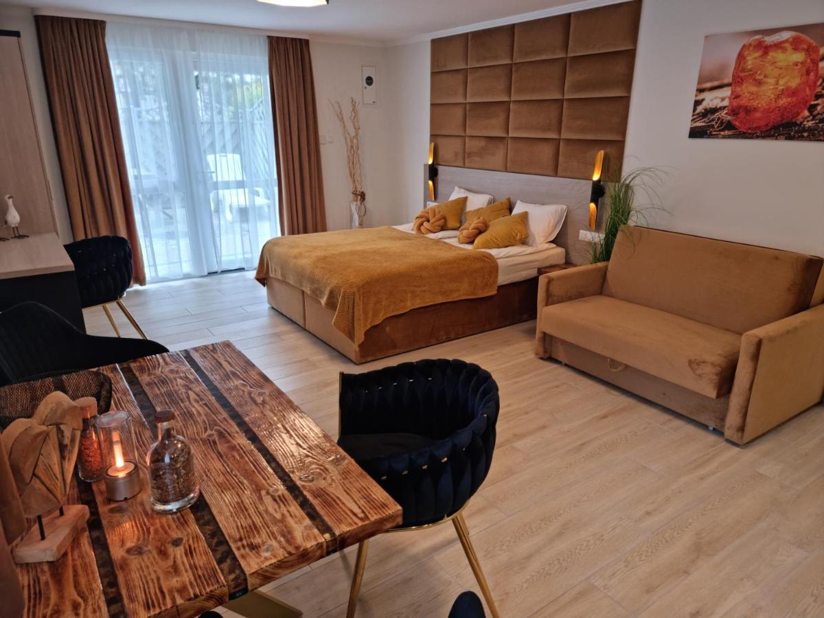 Ambre Mare - Wypoczynek Pod Palmami Bed & Breakfast โปเบียโรโว ภายนอก รูปภาพ