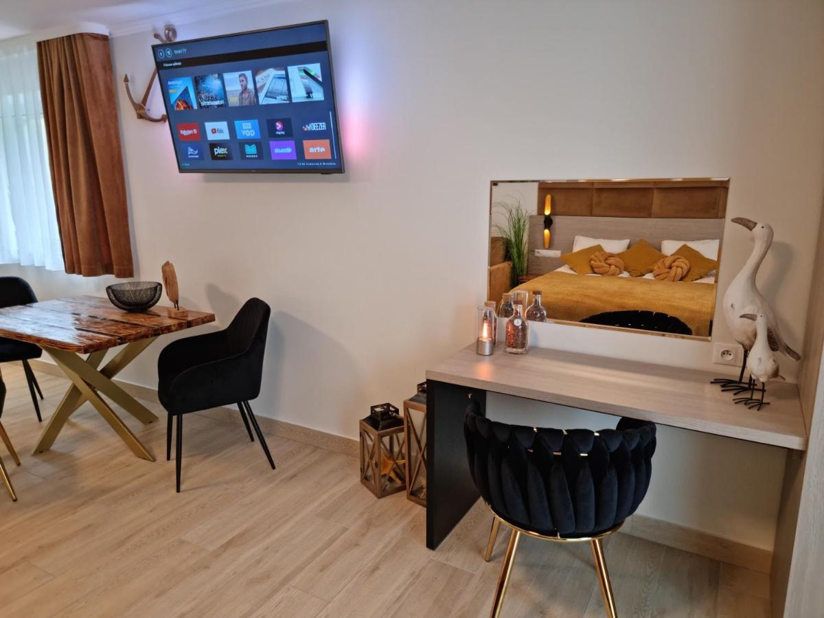 Ambre Mare - Wypoczynek Pod Palmami Bed & Breakfast โปเบียโรโว ภายนอก รูปภาพ